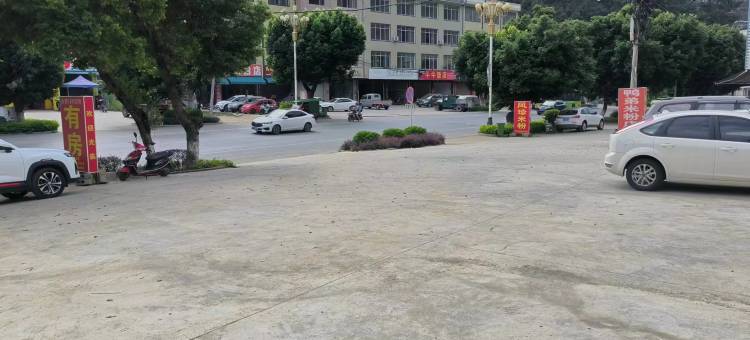 荔浦馨月湾宾馆图片