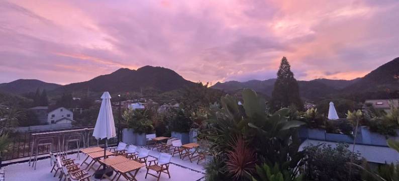 山野墨语屋顶花园美宿(莫干山国际旅游度假区庾村景区店)图片