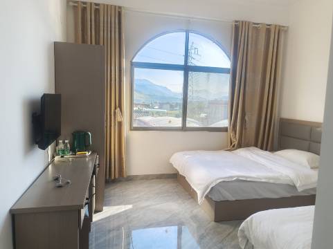 米易佳阳满庭康养民宿