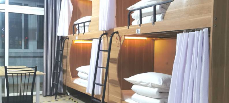 青雅青年公寓(西安小寨大雁塔店)图片