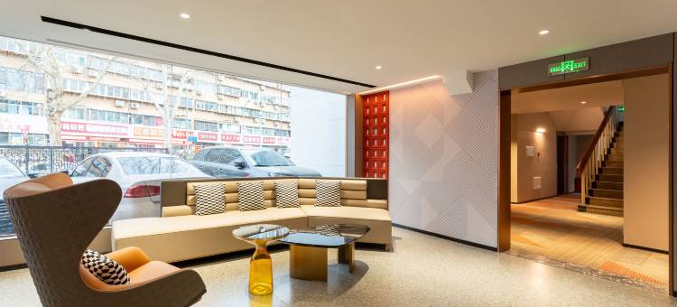 柏曼酒店(济南泉城广场趵突泉店)图片