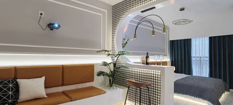 爱酷影音公寓酒店(常德火车站欢乐城店)图片