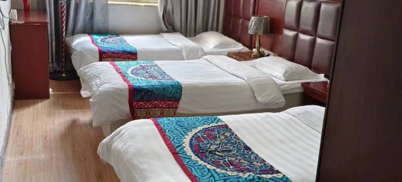 敦煌沙漠绿洲宾馆(沙洲夜市店)图片