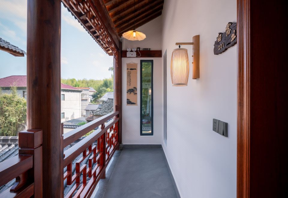 Tonglu Heguli Homestay Hotel Overview