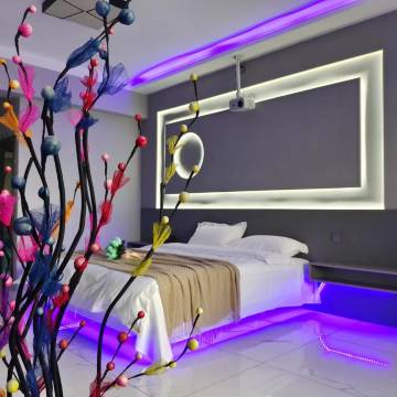 云顶澜山民宿(通乡商店油坊街地铁站店)