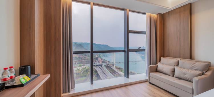 如家睿柏云酒店(重庆江津圣泉寺地铁站店)图片