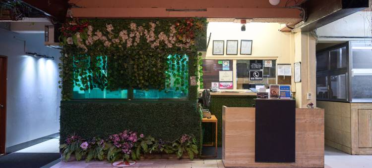 维多利亚庭院-马拉邦(Victoria Court Malabon)图片