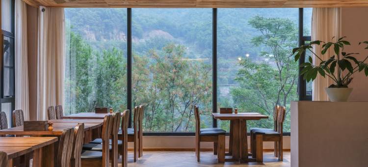 三山来迟·六六山居民宿(新乡南太行八里沟景区店)图片