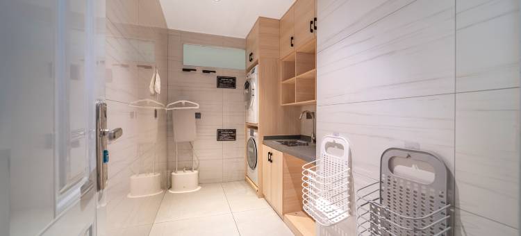 中州颐和酒店(周口师范学院文昌万达店)图片