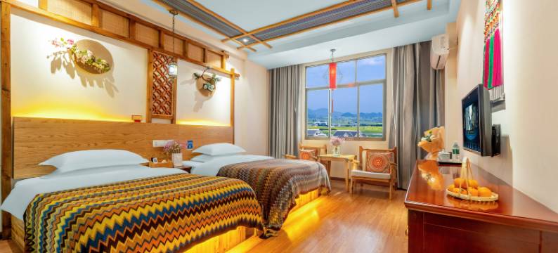 罗平县深港湾酒店图片