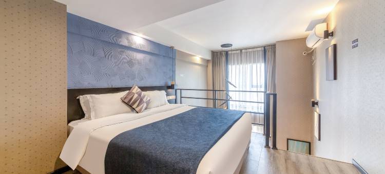 重庆观音桥丽呈睿轩酒店(红旗河沟轻轨站店)图片