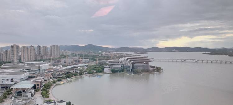 柏灵国际公寓(太湖鼋头渚万象城店)图片