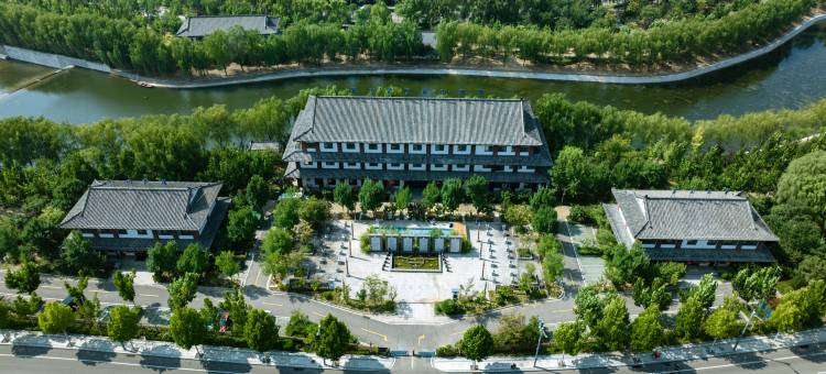 泰安墨玉瓷悦艺术酒店(泰山桃花峪登山口店)图片