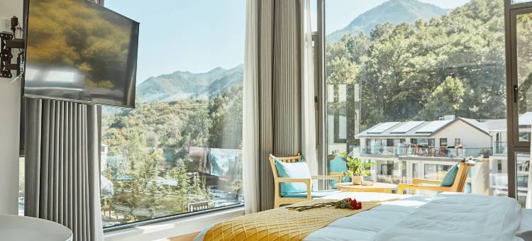 云隐里民宿(老君山景区中灵索道店)图片