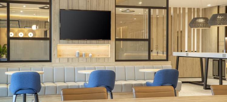 因佛内斯机场万怡酒店(Courtyard Inverness Airport)图片