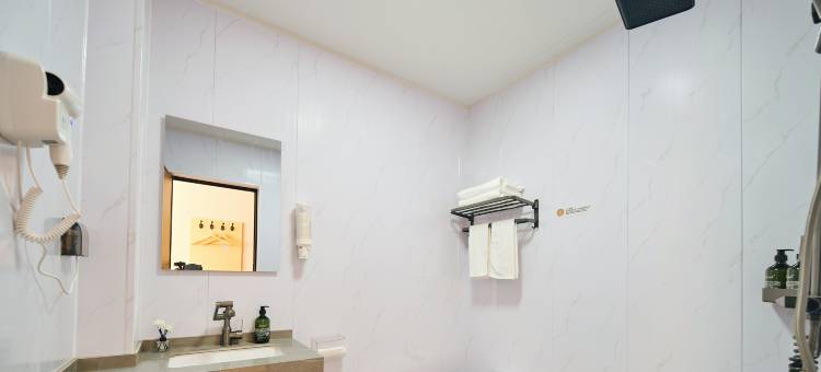 开蔓酒店(龙门石窟西北游客中心店)图片