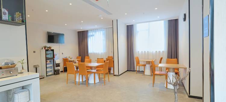 艺选酒店(青岛金沙滩度假区薛家岛地铁站店)图片