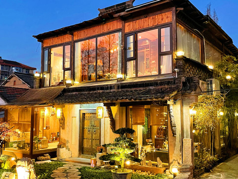 雅韵居民宿(上海朱家角古镇店)