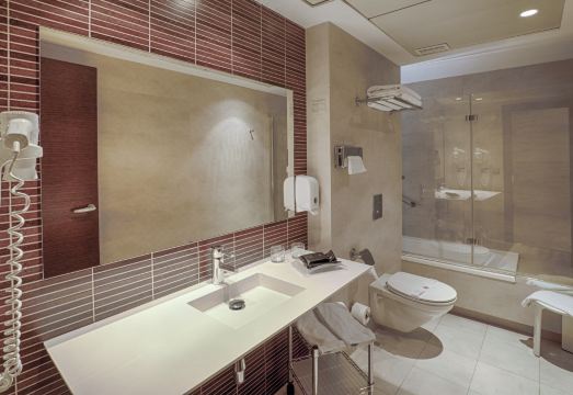 Port Elche Hotel Overview