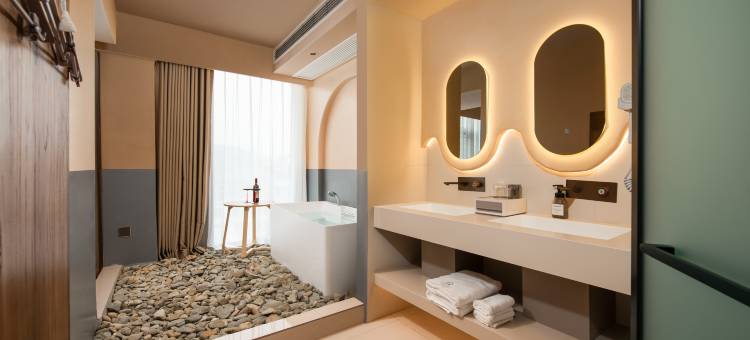 星玥.Enjoy Nature高空泳池设计师美宿(梵净山公园店)图片