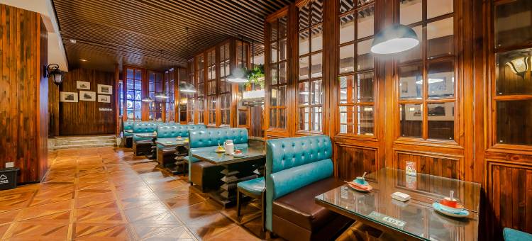 海明威大酒店(青岛CBD万达广场宁夏路地铁站店)图片