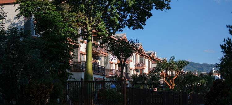 建全・茶韵香澜｜智能私汤庭院度假民宿(茶马古城店)图片