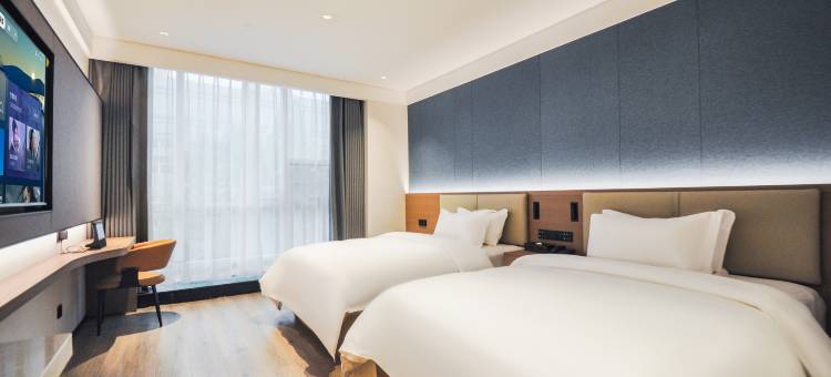 Z世代酒店(襄阳人民广场沃尔玛店)图片