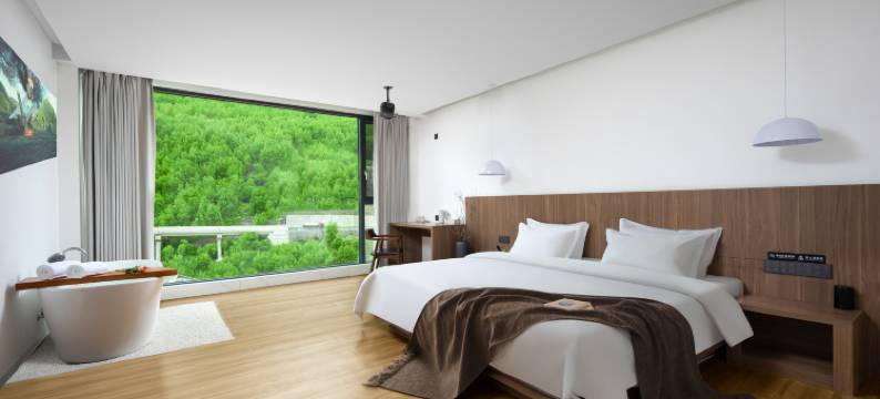 十里·山河轻奢民宿(四姑娘山店)图片