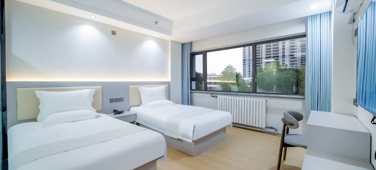 美途•光影假日GUANGYING JIARI轻居酒店(汽车总站职业技术学院店)图片