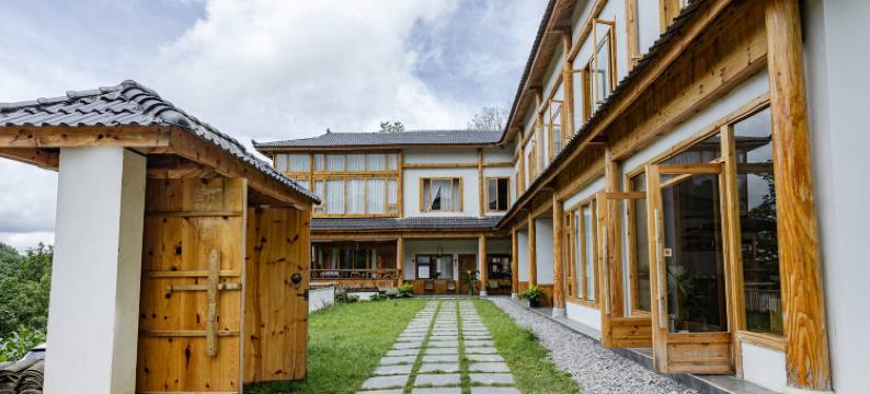 广元·山屿山舍·270°环山.Slowly原木风私享美宿图片