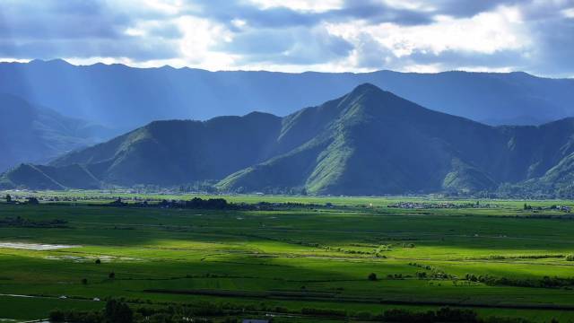 泸沽湖秋山酒店图片