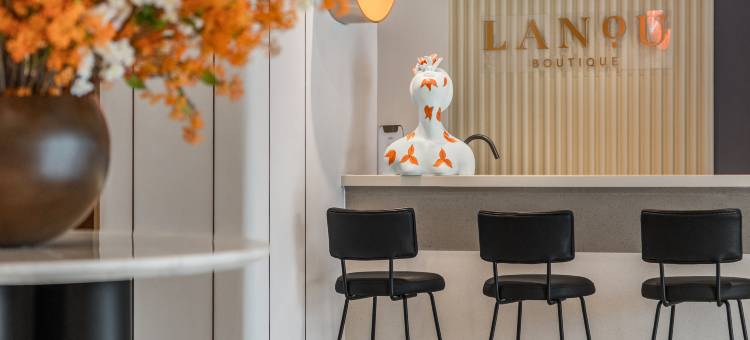 平凉崇信县龙泉寺兰欧尚品酒店图片