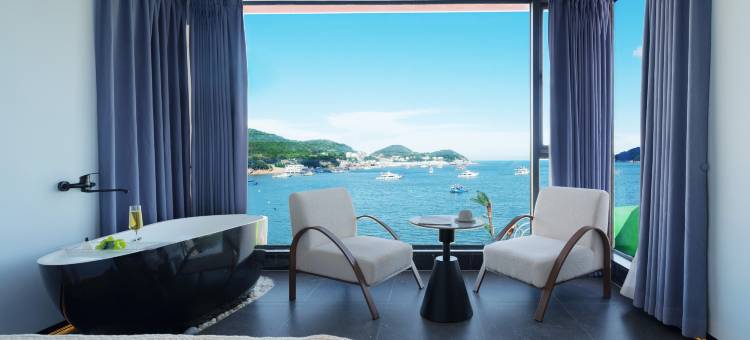 天涯.skyline海景设计师美宿(普陀山机场乌石塘店)图片