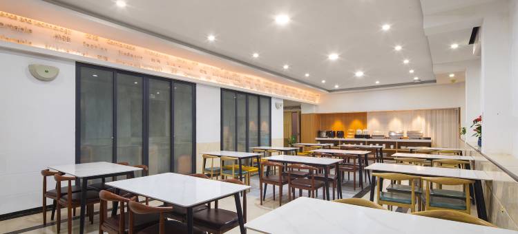 三亚尚客优酒店(三亚湾椰梦长廊店)图片