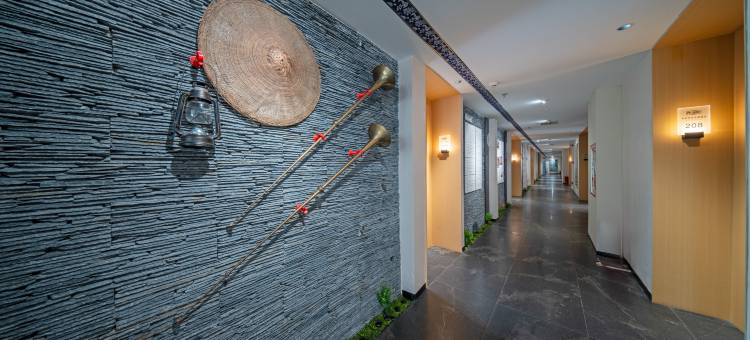 布洛陀·布依文化主题酒店图片