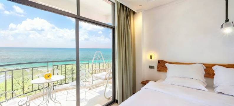 半岛海湾酒店(涠洲岛滴水丹屏景区店)图片