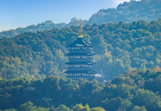 Yijiangchunshui · 1912 Guofeng Hotel (Hangzhou Xihu Huanglong Sports Center)Hotel Overview