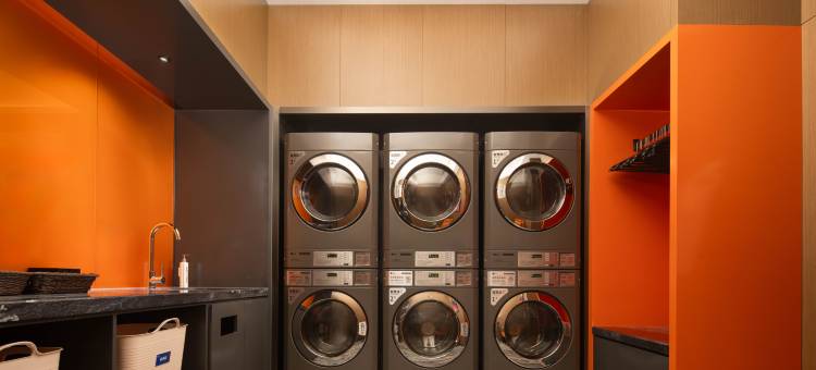 哈尔滨中央大街索菲亚教堂希尔顿欢朋酒店图片