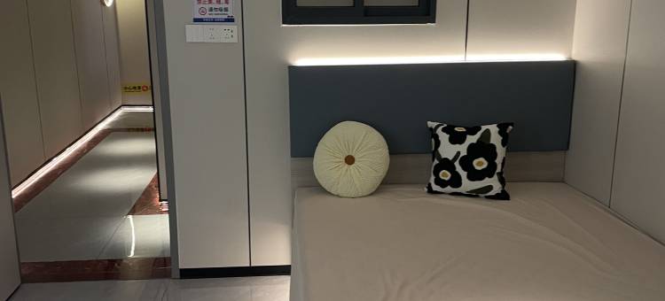深圳爱家酒店式公寓(水湾地铁站店)图片
