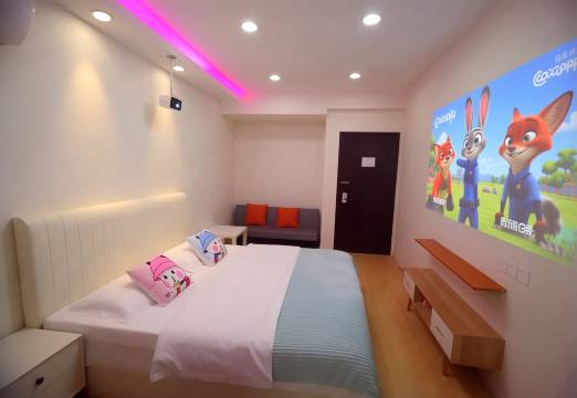 凡小白客栈(小和山地铁站店)