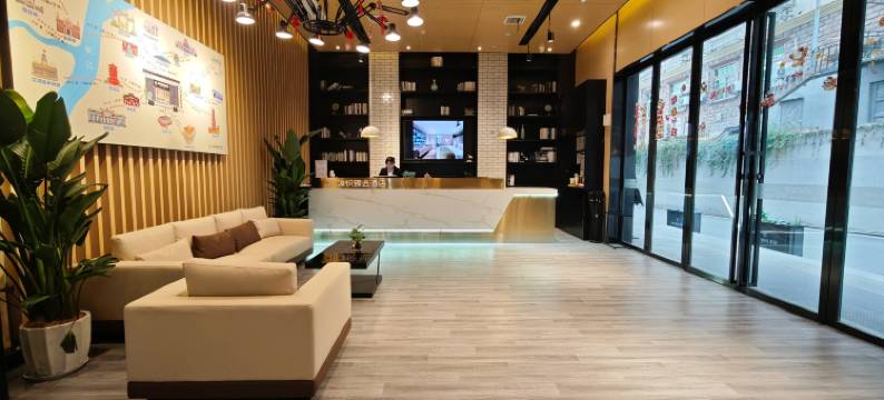 璞悦臻选酒店(武汉中南路地铁站店)图片