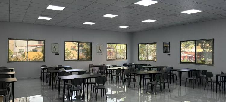 东方金澜湾酒店(东方高铁站万达广场店)图片