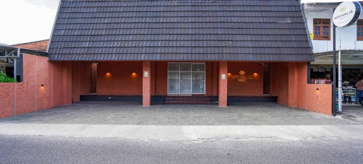 Novhalia Homestay near Jogja Expo Center RedPartner图片
