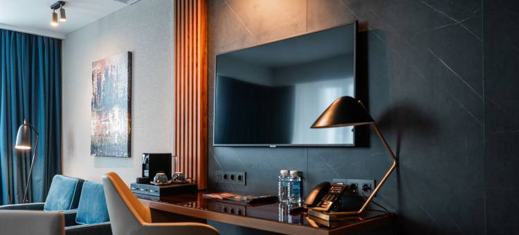 Cosmos Surgut City Park Hotel图片