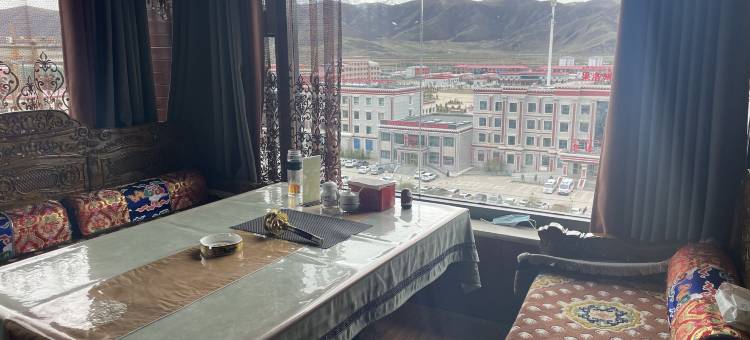 果洛玛沁黄河源大酒店图片