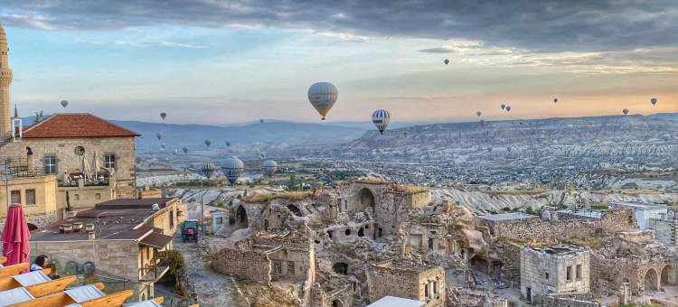 塔克弗洞穴之家(Takaev Cave House)图片