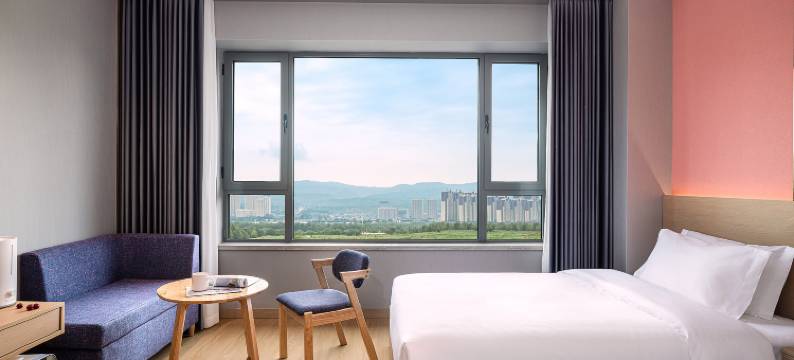 汐遇雅筑酒店(西宁海湖万达店)图片