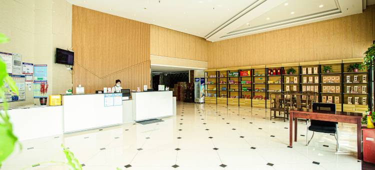 如家睿柏·云酒店(金湖苏宁易购广场店)图片