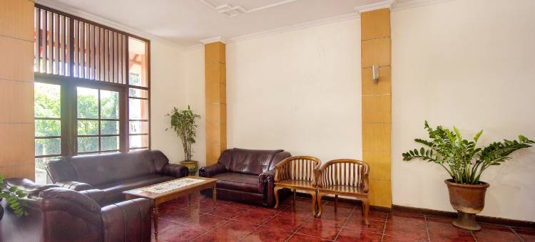 德维斯里普拉维罗塔曼红伙伴酒店(Hotel Dewi Sri Prawirotaman RedPartner)图片