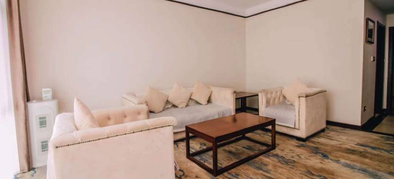 慕颜逸境酒店(淄博沂源长途汽车站店)图片